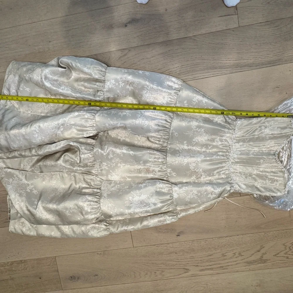 SIZE 6 V. Chapman The Vivian Dress in Taupe Windsor Brocade - Picture 5 of 7